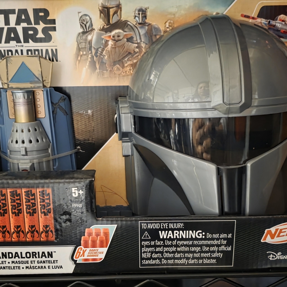 Nerf Mandalorian Gray Helmet and Gauntlet Set
